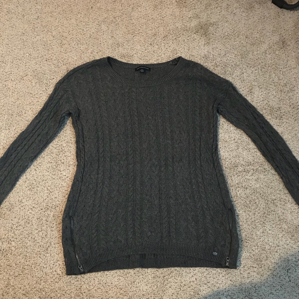American Eagle Gray Sweater